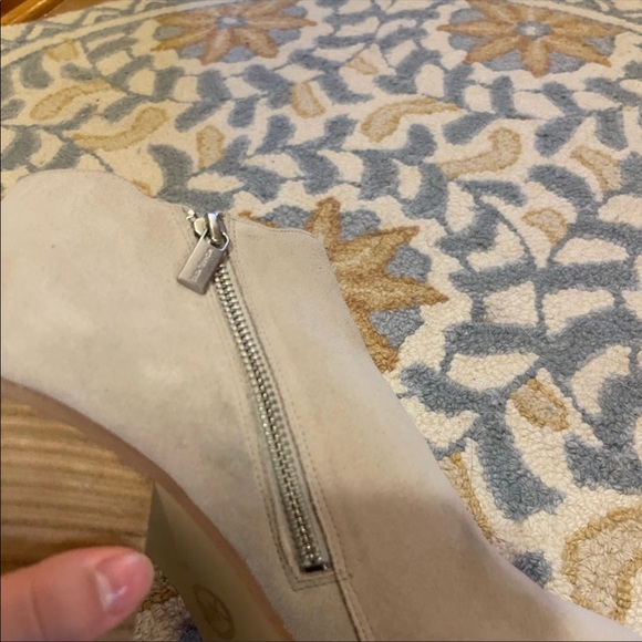 Michael Kors Boots - Picture 6 of 7